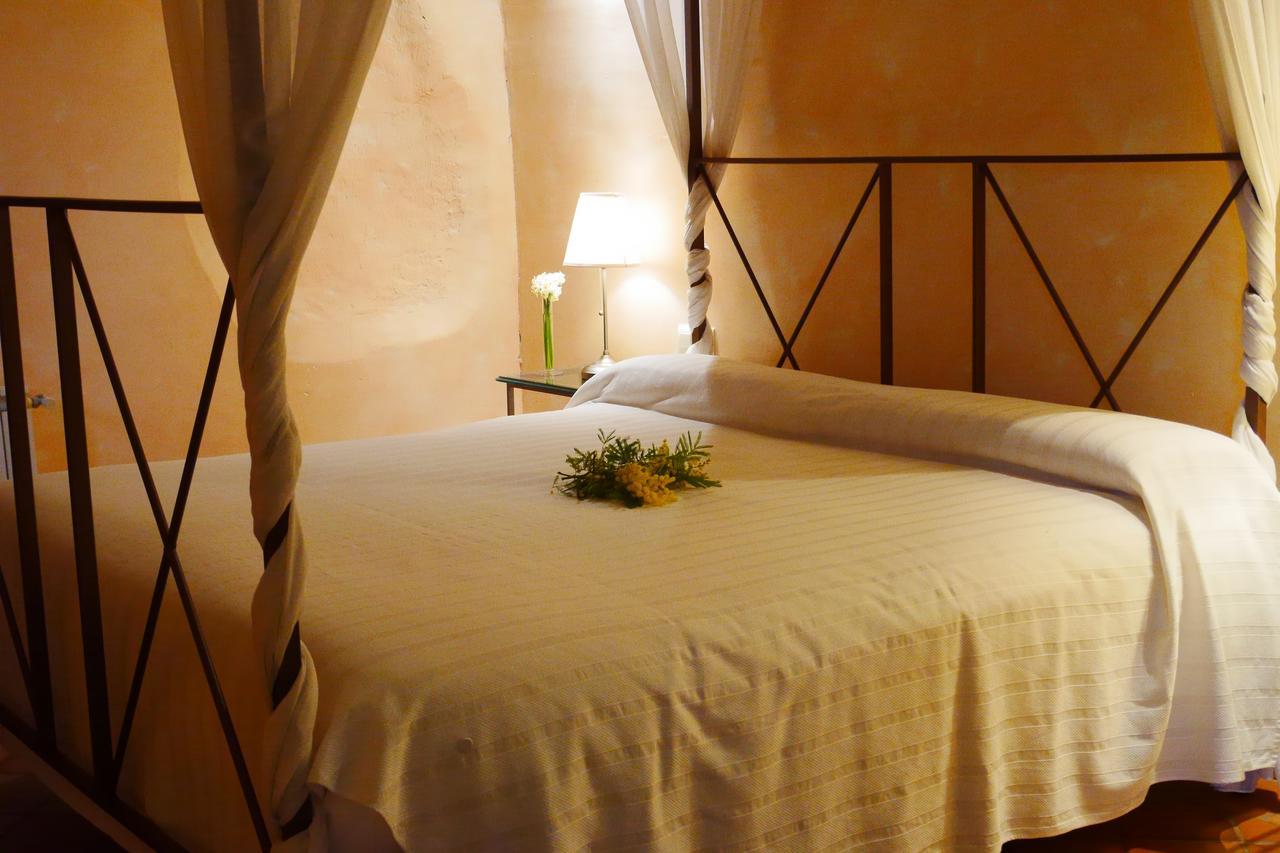 Mas Castell De Gimenelles Hotel Sant Jaume dels Domenys Bagian luar foto
